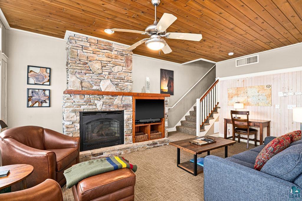 596 Larsmont Way, Unit 315 Two Harbors, MN 55616 - Photo 17 of 64