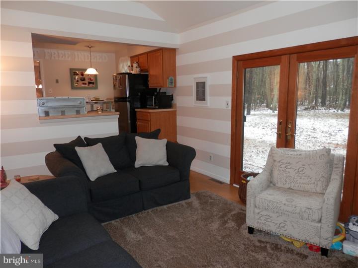401 Indian Mills Road Shamong, NJ 08088 - Photo 13 of 25 Family Room