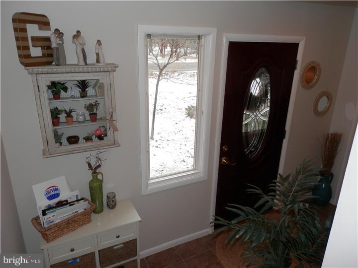 401 Indian Mills Road Shamong, NJ 08088 - Photo 19 of 25 Foyer