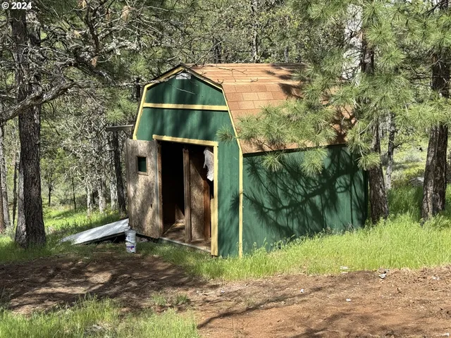 $229,900 | 352 Box Canyon Road, Goldendale, WA 98620