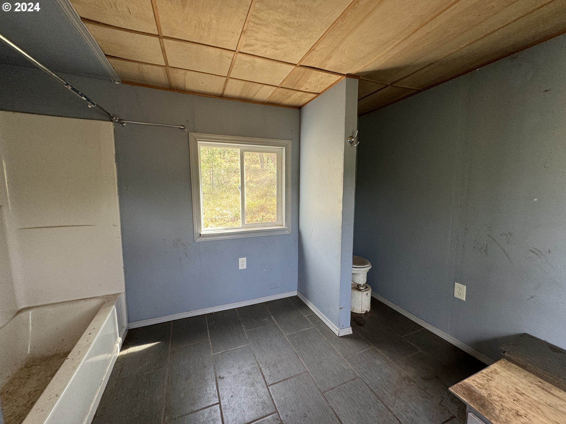 352 Box Canyon Road Goldendale, WA 98620 - Photo 10 of 37