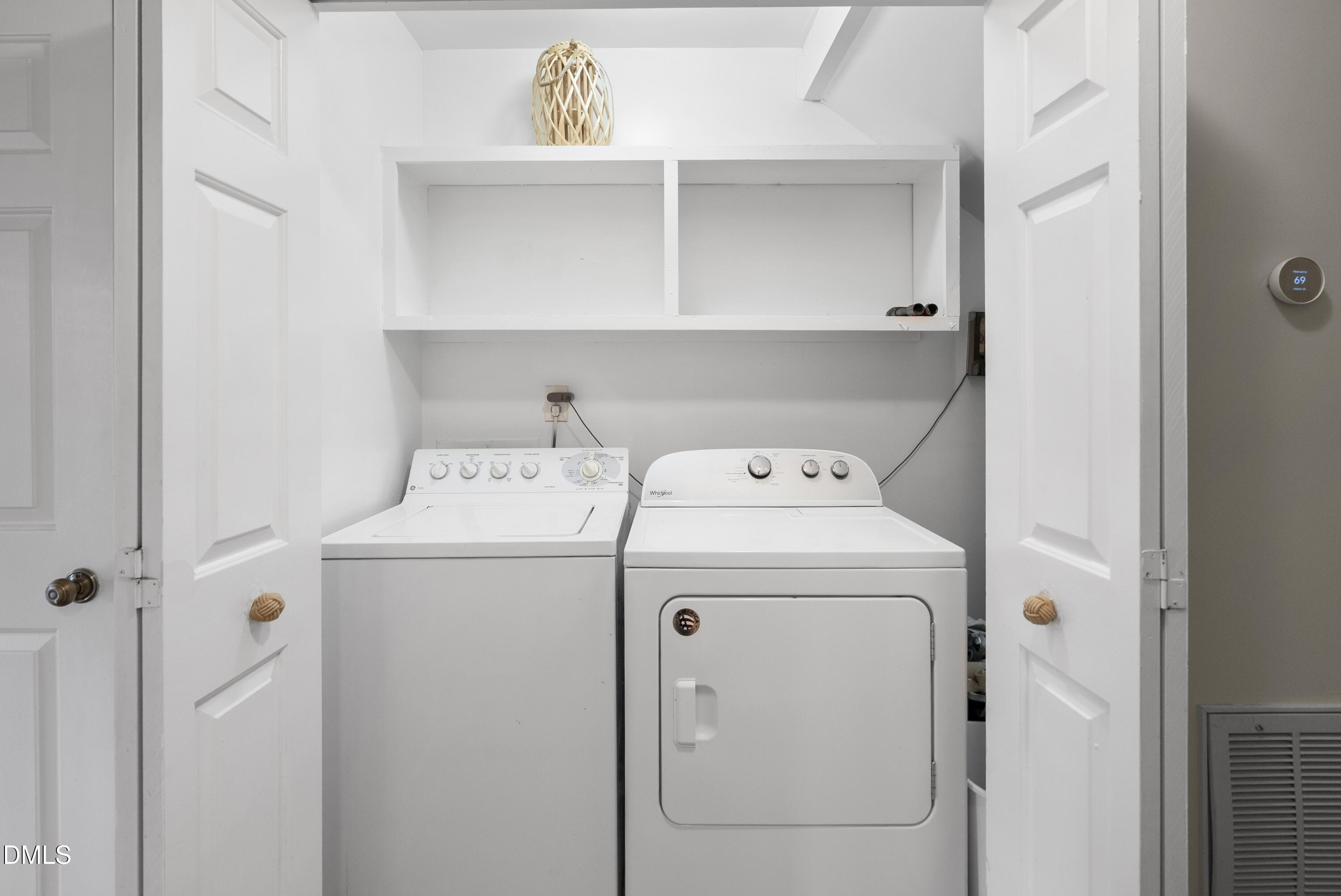 1515 Hemphill Drive Raleigh, NC 27609 - Photo 15 of 46 a utility room with dryer and washer