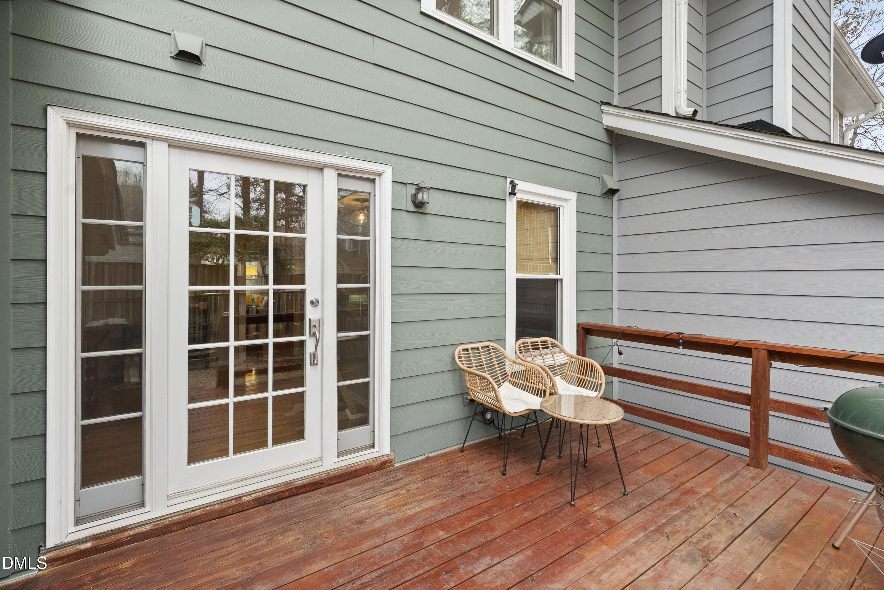 1515 Hemphill Drive Raleigh, NC 27609 - Photo 34 of 46 a wooden bench sitting in front of a building