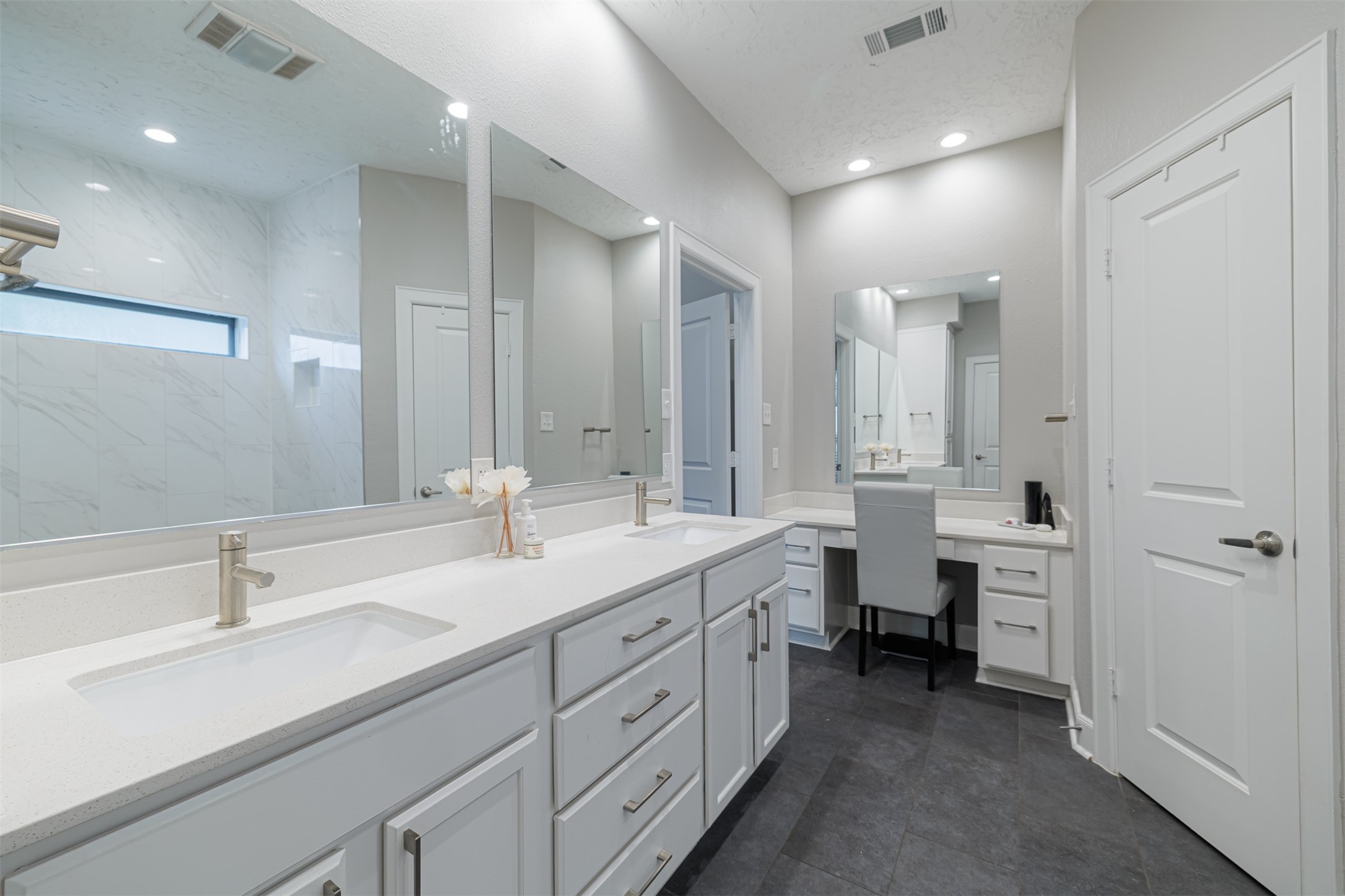 2227 7 Oaks Drive Houston, TX 77339 - Photo 19 of 28