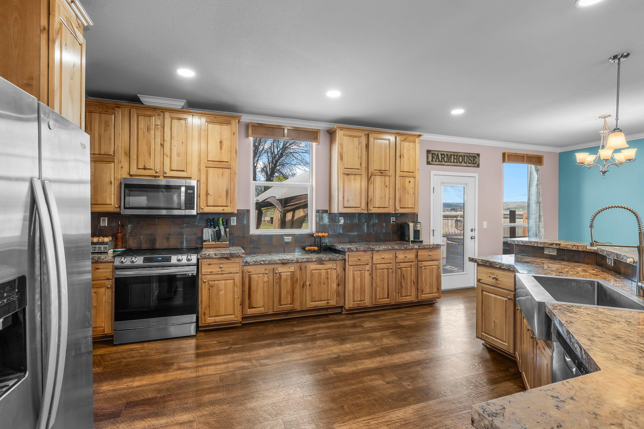 7651 Edwards Road Prineville, OR 97754 - Photo 26 of 54 2026_04_02_7651_NE_Edwards_Rd_Pv-36