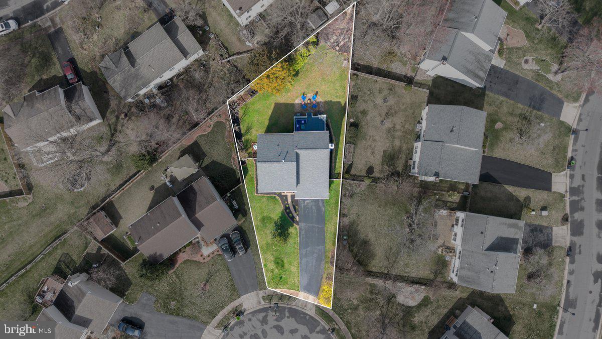 13534 King Charles Drive Chantilly, VA 20151 - Photo 25 of 28 an aerial view of residential houses with outdoor space