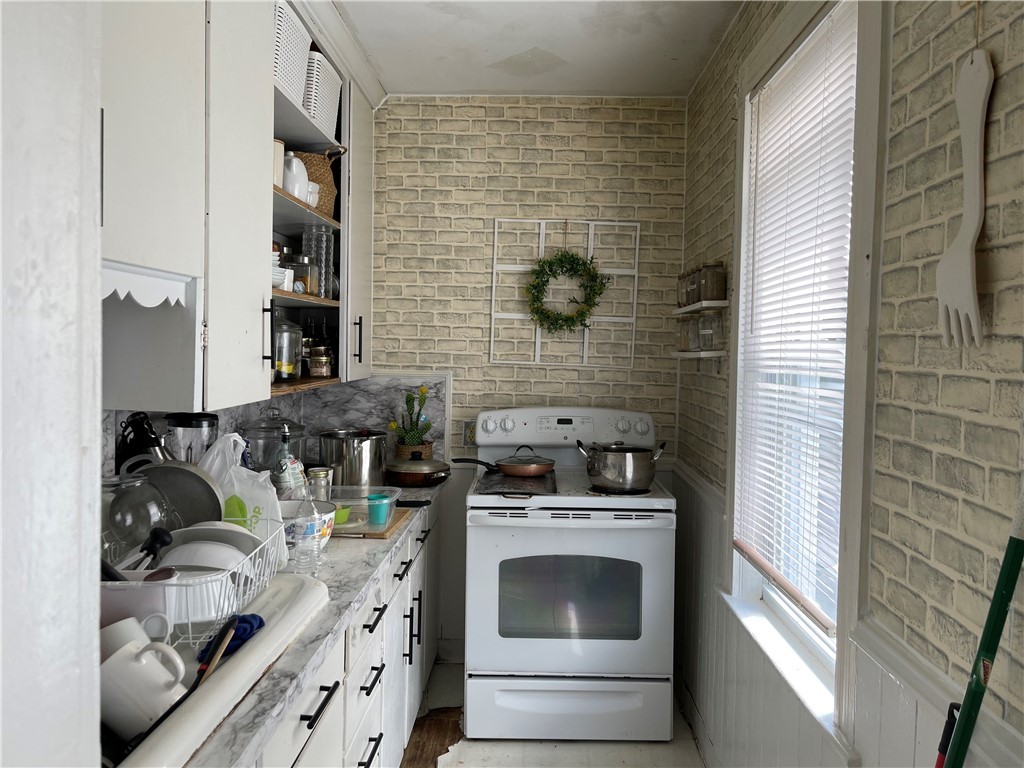 275 Diamond Hill Road Woonsocket, RI 02895 - Photo 6 of 25