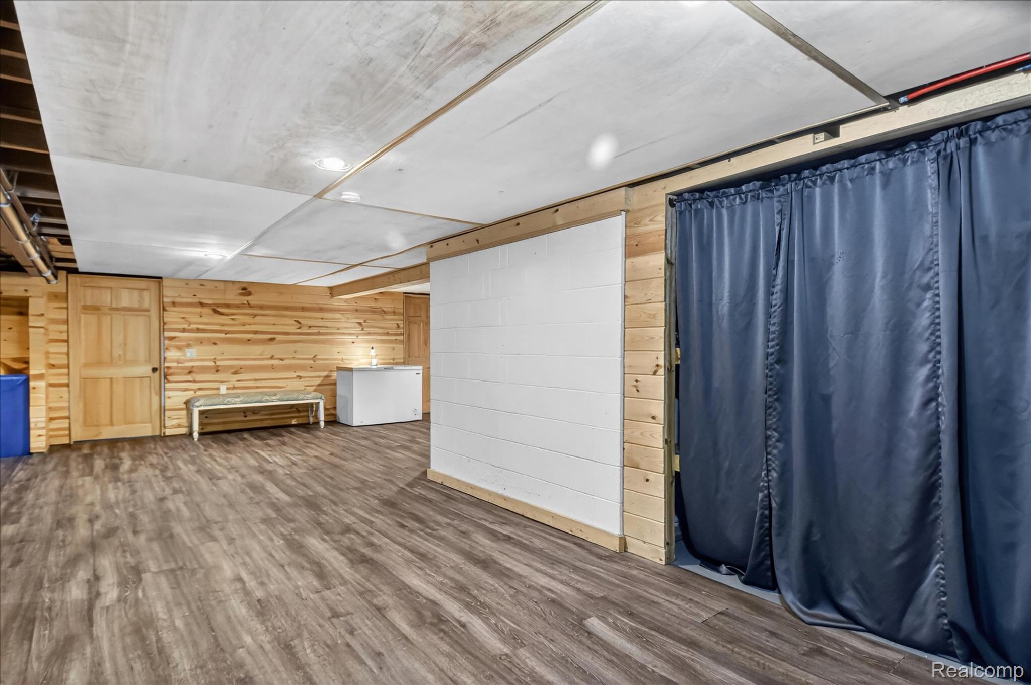 3949 West Burns Line Road Brown City, MI 48416 - Photo 44 of 70 44-3949-Burnsline-Rd-Brown-City-MI-48416-WindowStill.jpg