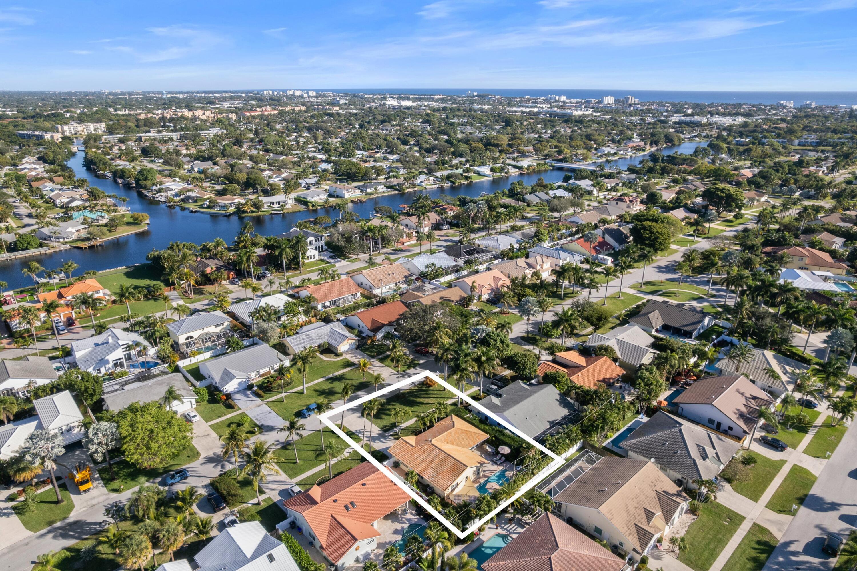 340 North Country Club Boulevard Boca Raton, FL 33487 - Photo 29 of 51 Aerial View