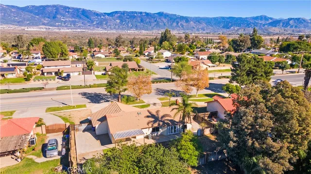 $635,000 | 2864 North Riverside Avenue, Rialto, CA 92377