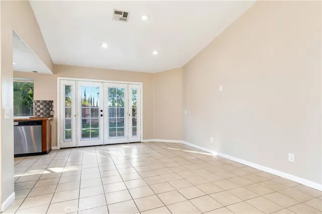 $635,000 | 2864 North Riverside Avenue, Rialto, CA 92377