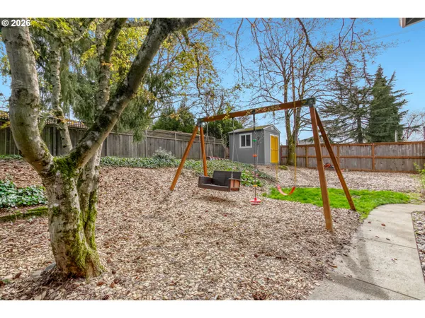 $570,000 | 416 Ogden Drive, Oregon City, OR 97045