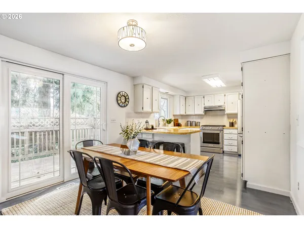 $570,000 | 416 Ogden Drive, Oregon City, OR 97045