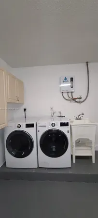 $3,800 | 15412 Southwest 177th Terrace, Miami, FL 33187