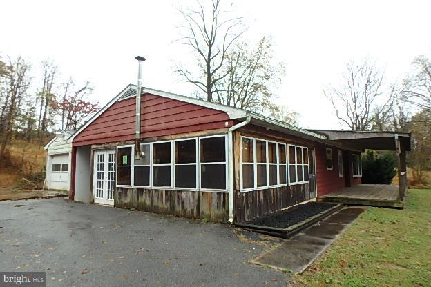 Exterior Side