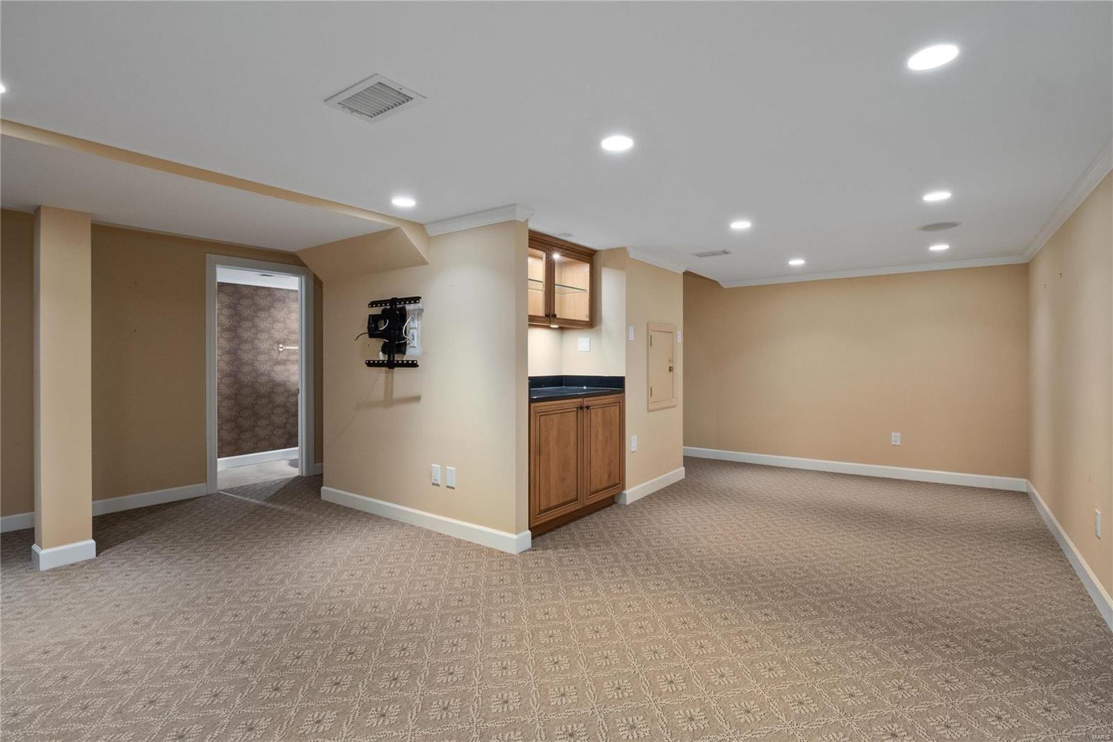 61 Conway Close Road Ladue, MO 63124 - Photo 20 of 26