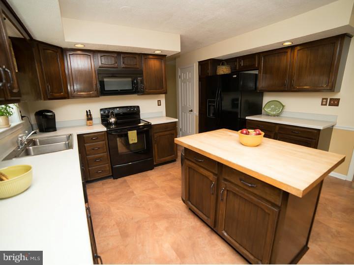 610 Bough Road Exton, PA 19341 - Photo 8 of 21 Kitchen