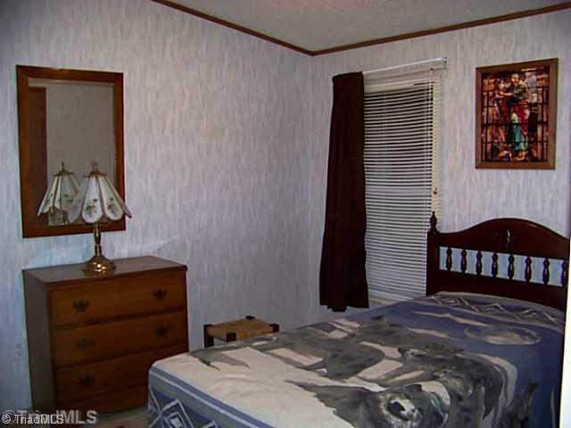 424 Allen Road Mocksville, NC 27028 - Photo 14 of 16 3rd Bedroom.