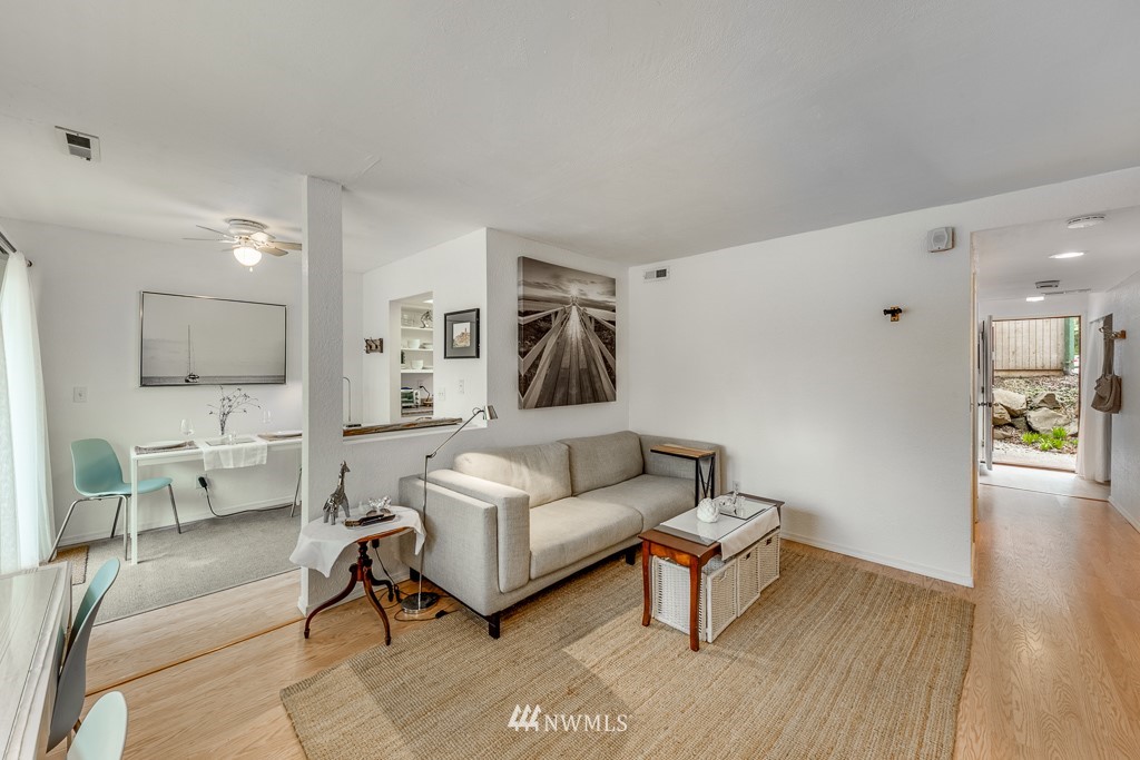 9517 Northeast 180th Street, Unit B104 Bothell, WA 98011 - Photo 9 of 18