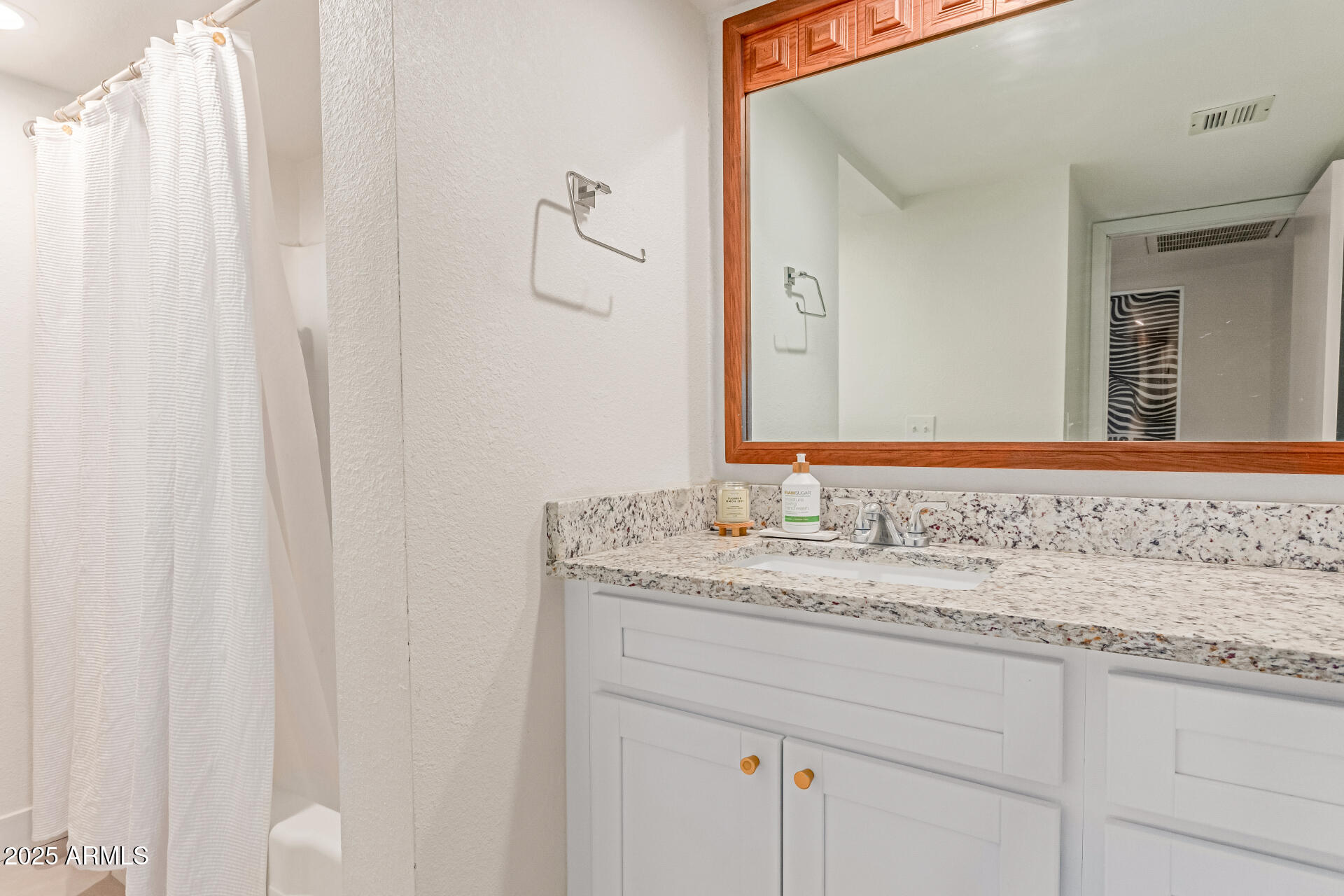 930 South Dobson Road, Unit 3 Mesa, AZ 85202 - Photo 19 of 27 18 - Dobson