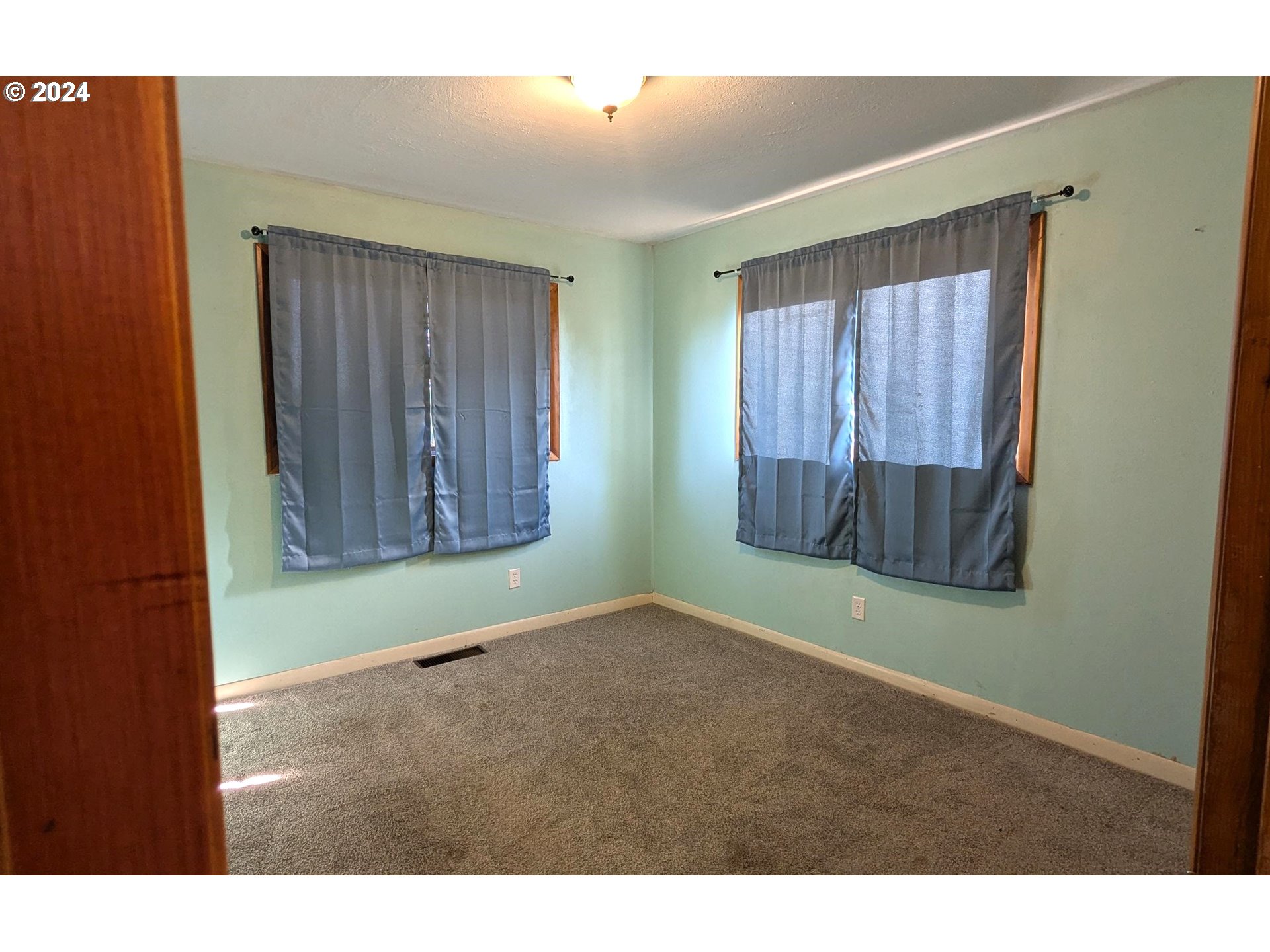 21301 Southwest Christensen Road Sheridan, OR 97378 - Photo 11 of 23 Gallery Image 11