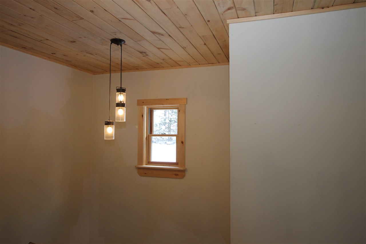 2117 Maple Street Bethlehem, NH 03574 - Photo 12 of 32 Gallery Image 12