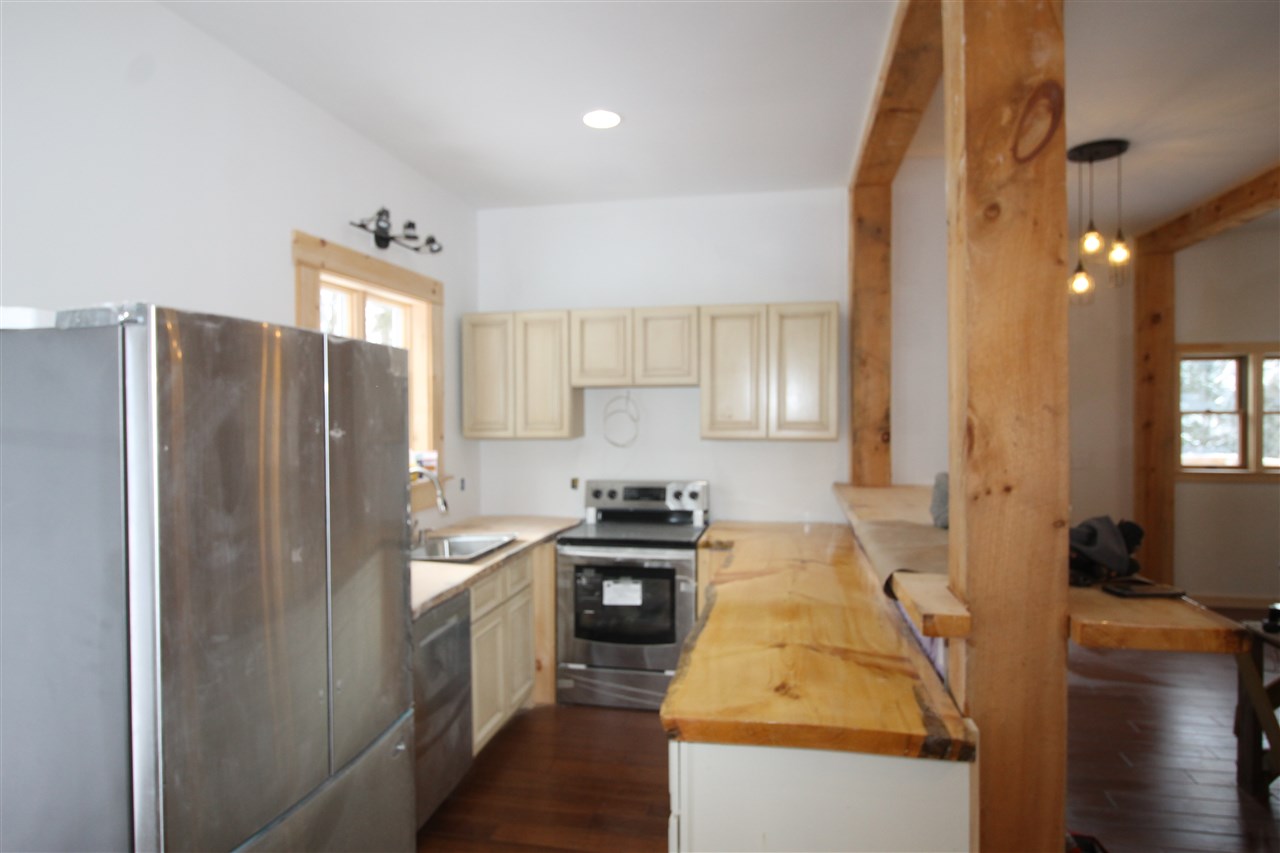 2117 Maple Street Bethlehem, NH 03574 - Photo 7 of 32 Gallery Image 7