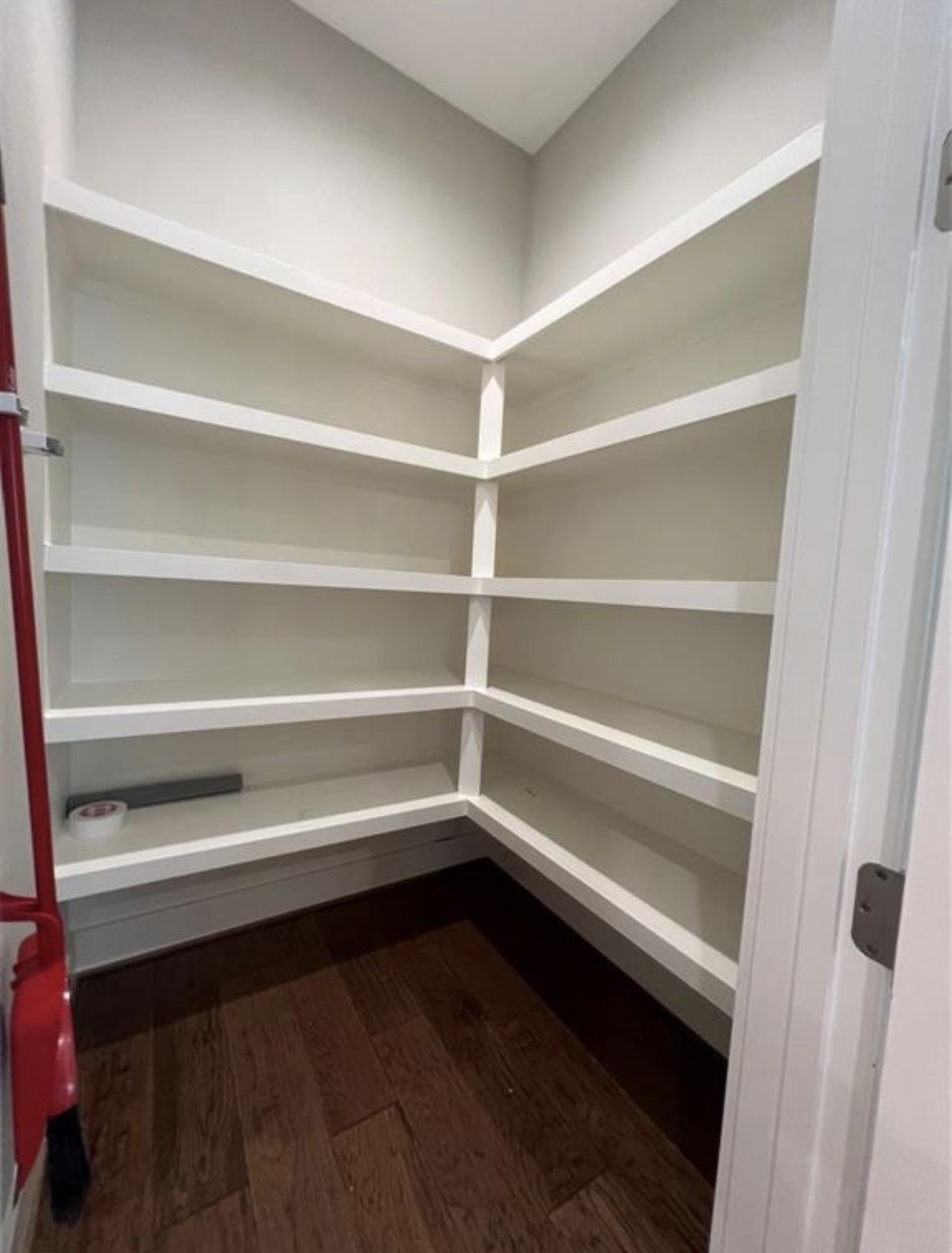 1224 Upton Street Houston, TX 77020 - Photo 13 of 48 Walk-in pantry