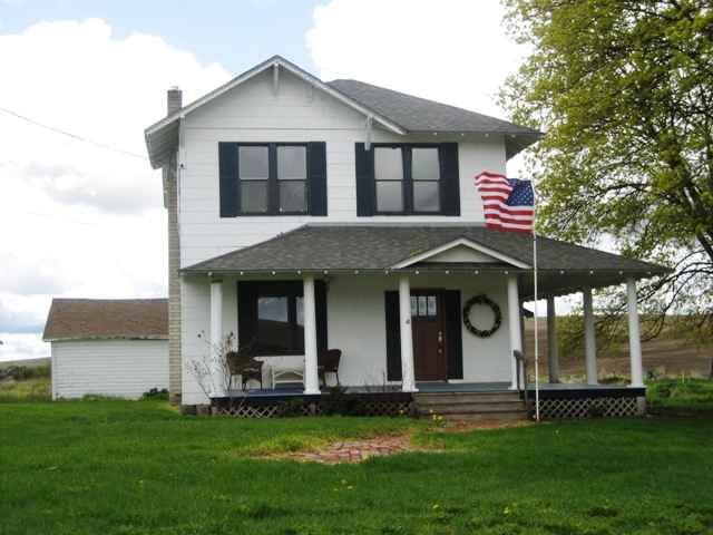 252 Ralph Henning Road Thornton, WA 99176 - Photo 1 of 9