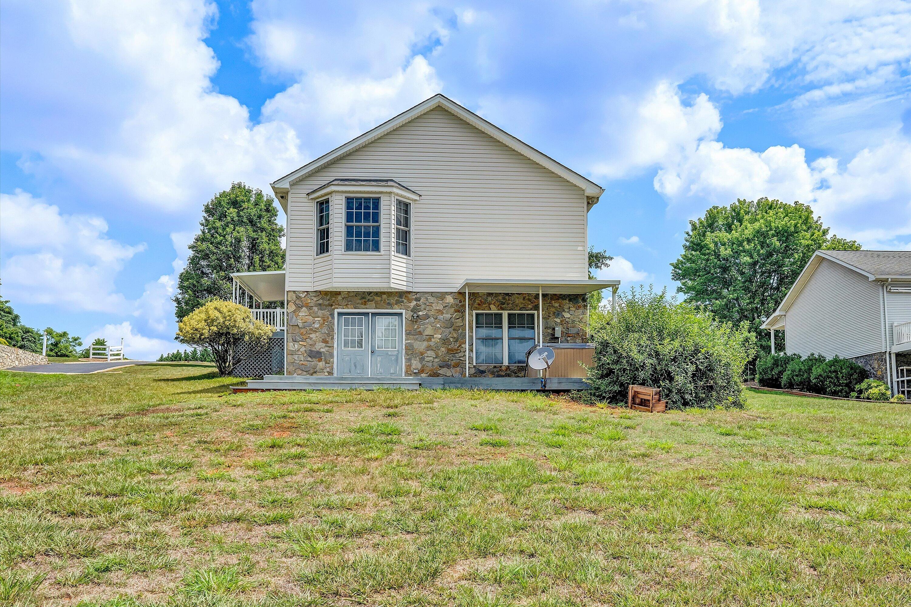 70 Sunny Field Road Wirtz, VA 24184 - Photo 33 of 42 37-SGM-109
