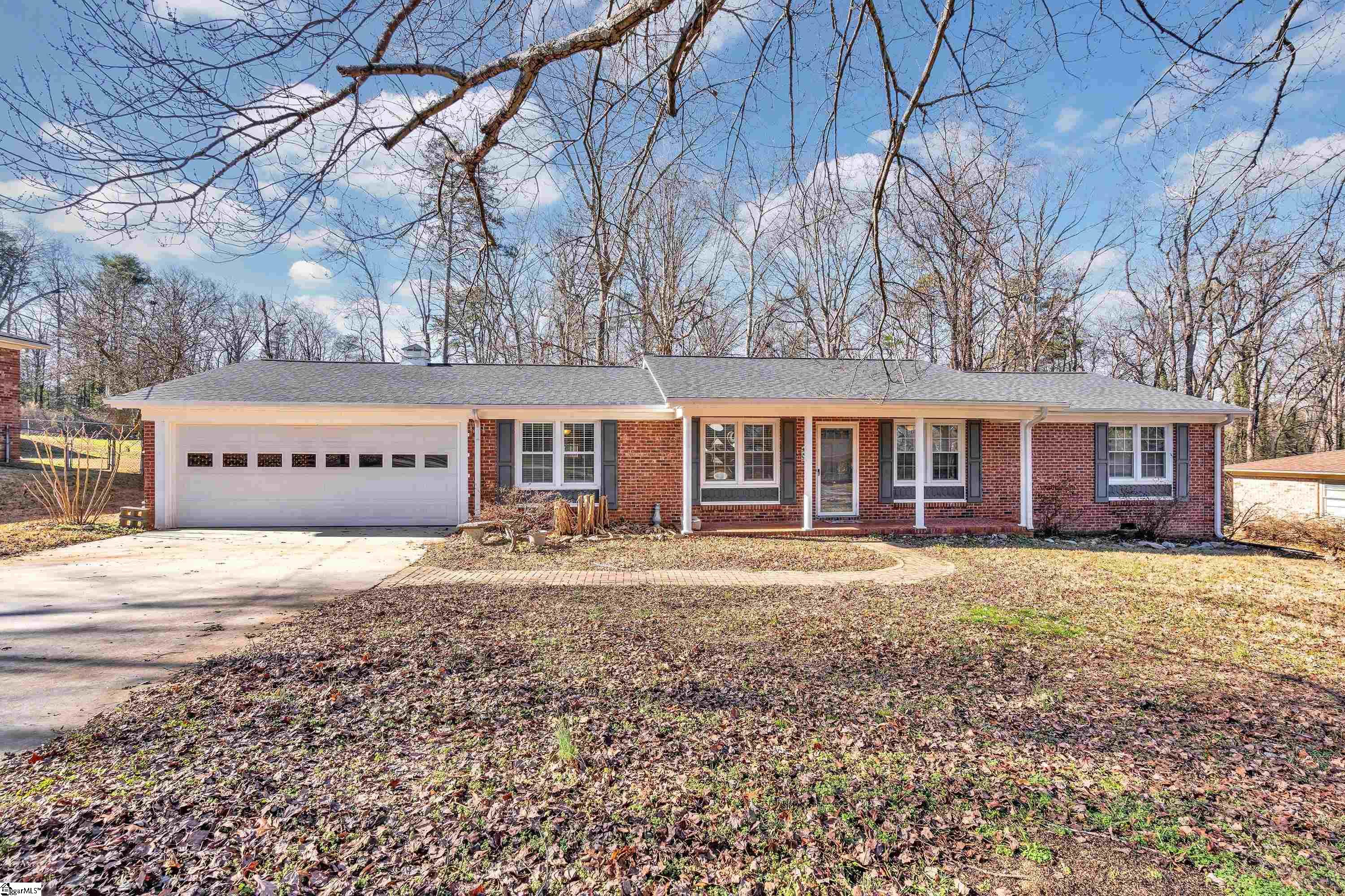 10 Ravensworth Road Taylors, SC 29687 - Photo 1 of 29 Gallery Image 1