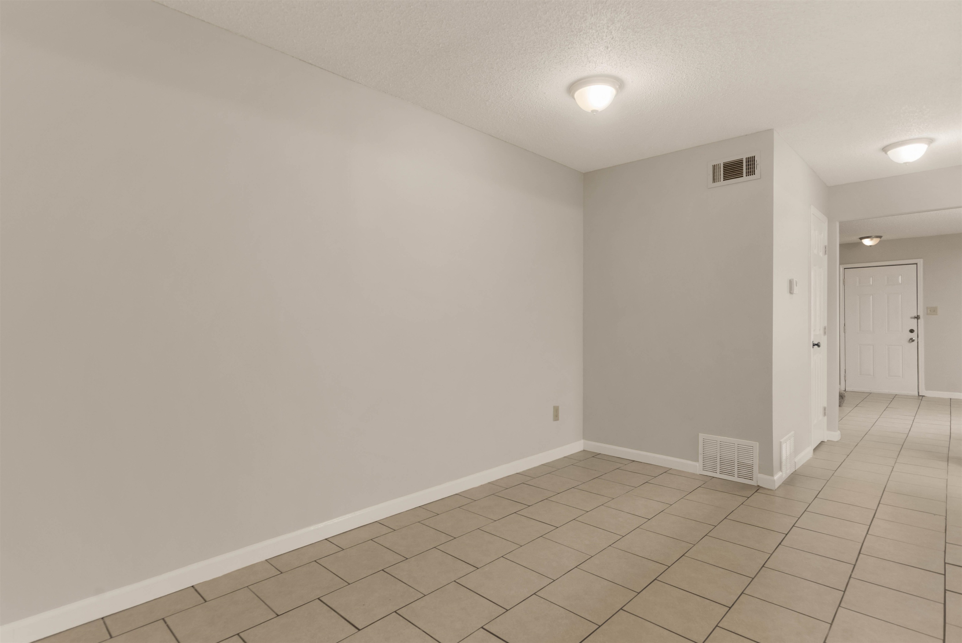 5573 Pleasant View Road, Unit 35 Memphis, TN 38134 - Photo 4 of 25 a view of an empty room