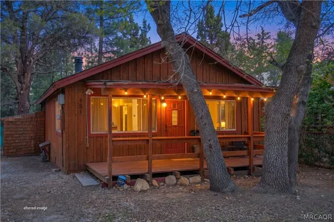 $324,500 | 451 Cedar Lane, Sugarloaf, CA 92386