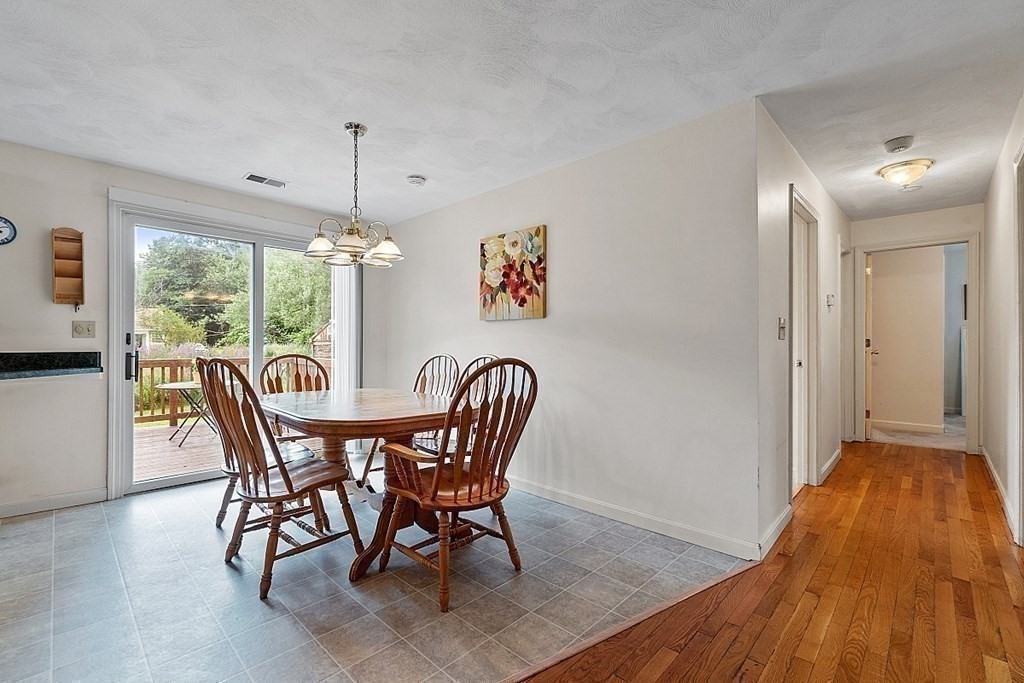 11 Austin Road Billerica, MA 01821 - Photo 8 of 29