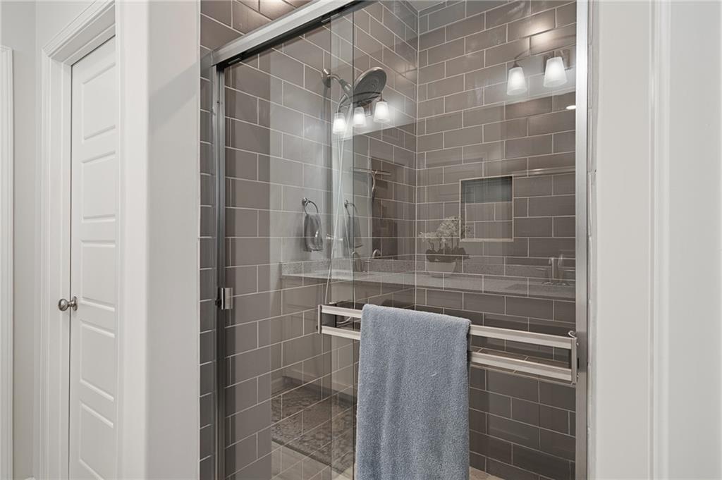 2939 Southwest Arbor Tree Drive Lee's Summit, MO 64082 - Photo 33 of 65