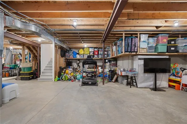 $485,000 | 2939 Southwest Arbor Tree Drive, Lee's Summit, MO 64082