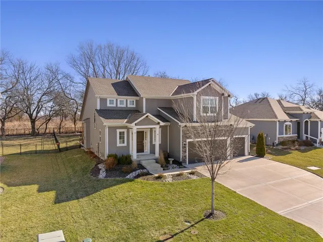 $485,000 | 2939 Southwest Arbor Tree Drive, Lee's Summit, MO 64082