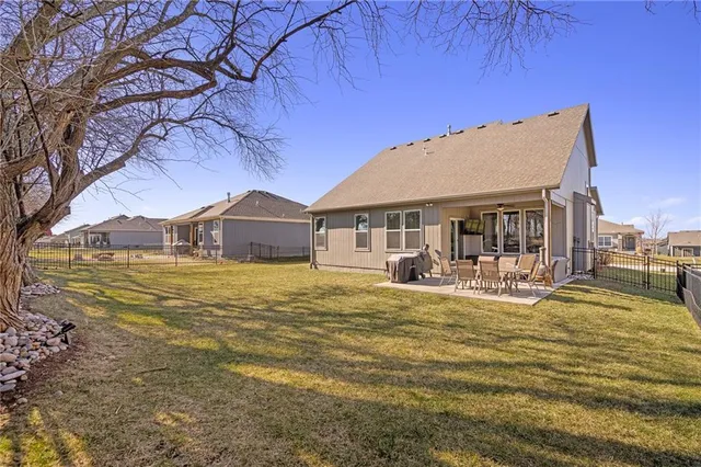 $485,000 | 2939 Southwest Arbor Tree Drive, Lee's Summit, MO 64082