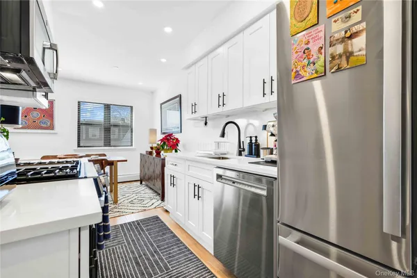 $2,129,000 | 28-05 21st Avenue, Unit 3 | Astoria