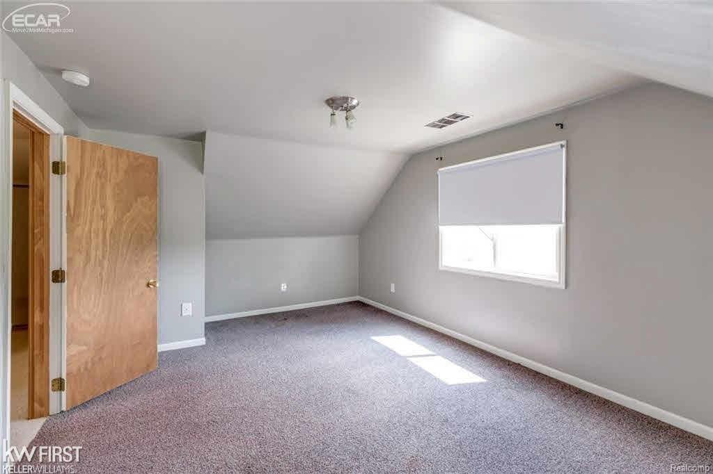 10149 Fenton Road Fenton, MI 48430 - Photo 24 of 33 21409353-23.JPG