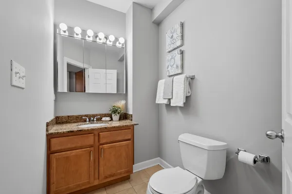 $295,000 | 4638 North Albany Avenue, Unit 1E, Chicago, IL 60625