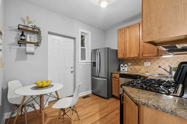 $295,000 | 4638 North Albany Avenue, Unit 1E, Chicago, IL 60625