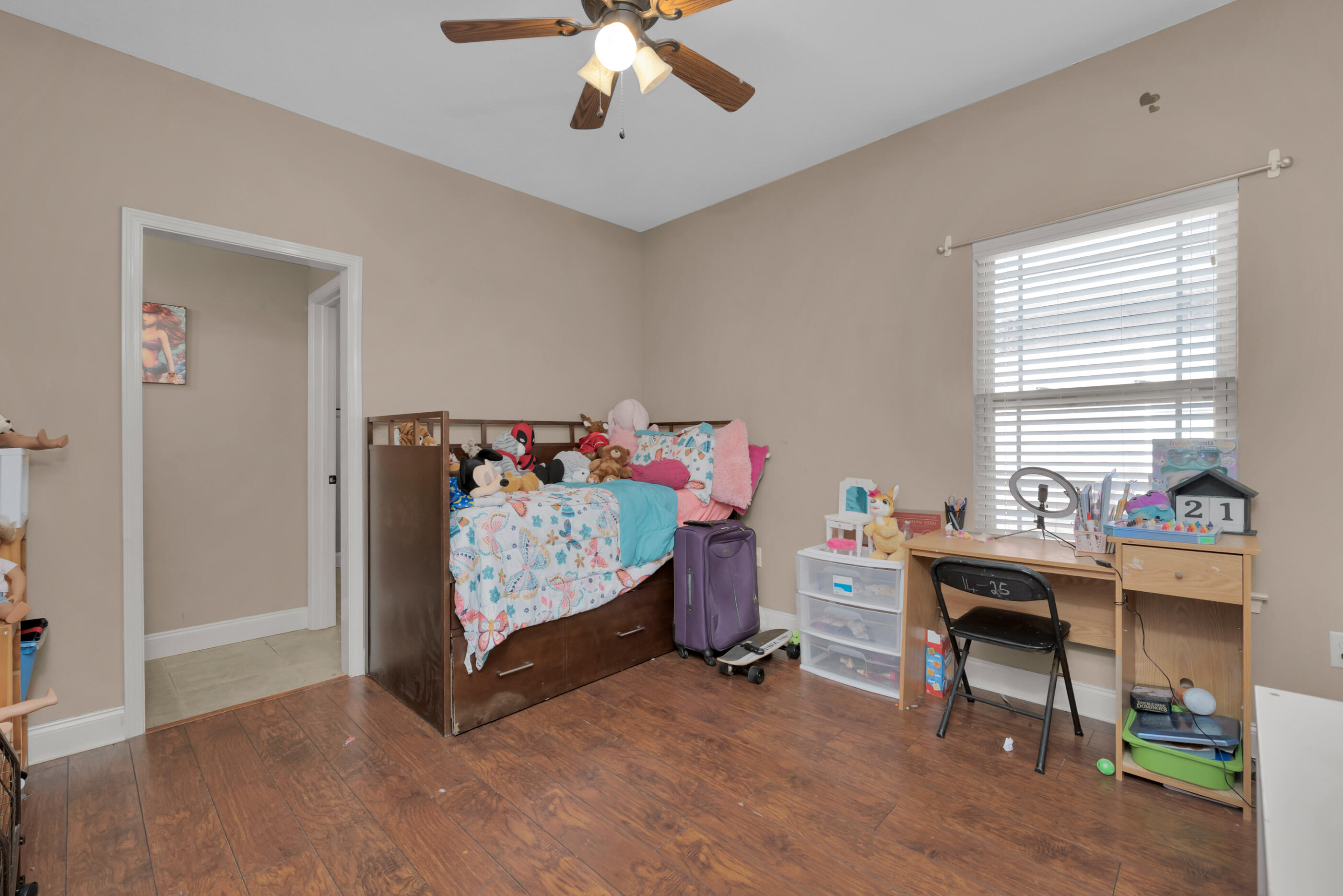 4632 Hermosa Road Crestview, FL 32539 - Photo 18 of 22 a bed room with a bed and a window
