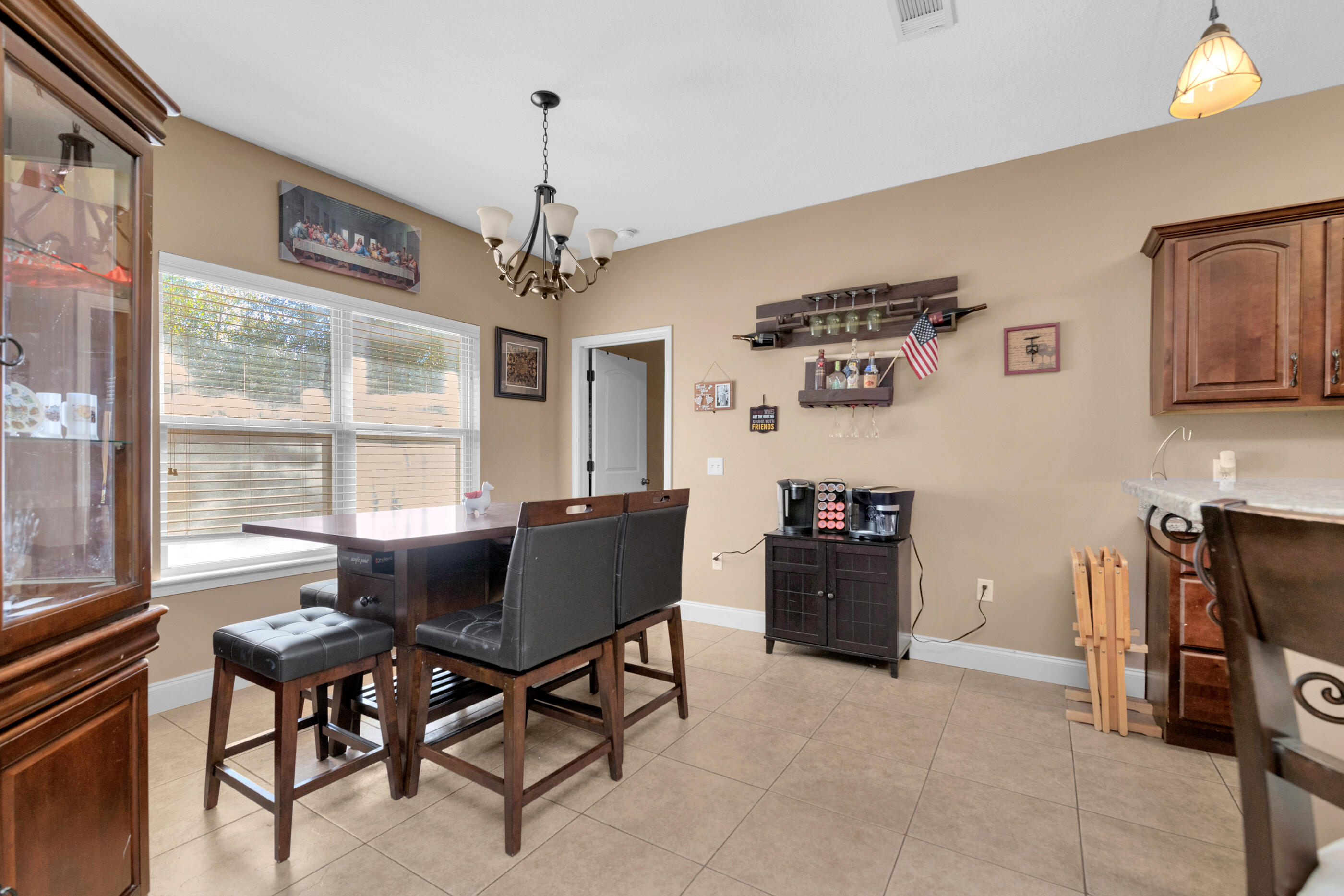 4632 Hermosa Road Crestview, FL 32539 - Photo 7 of 22 a workspace with furniture and window