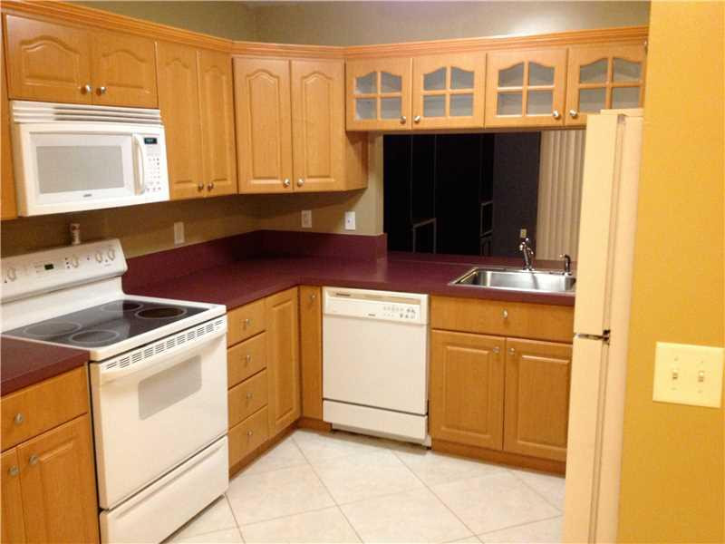 5498 Gate Lake Road, Unit 5498 Tamarac, FL 33319 - Photo 3 of 25 Kitchen.
