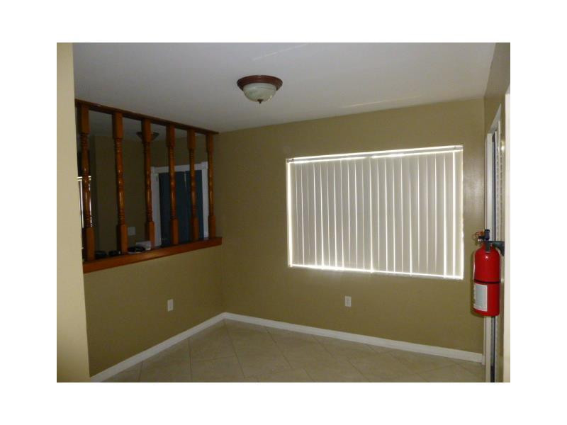 5498 Gate Lake Road, Unit 5498 Tamarac, FL 33319 - Photo 4 of 25 Dining Room.