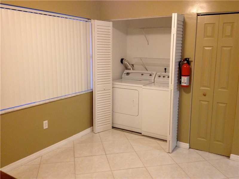 5498 Gate Lake Road, Unit 5498 Tamarac, FL 33319 - Photo 5 of 25 Dining Room.