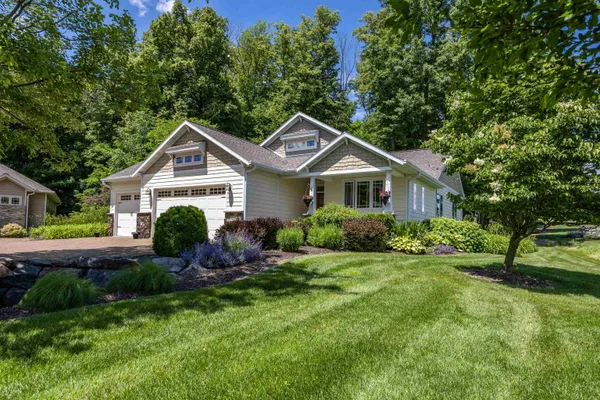 $649,900 | 1510-1520 Green Vistas Drive, Wausau, WI 54403