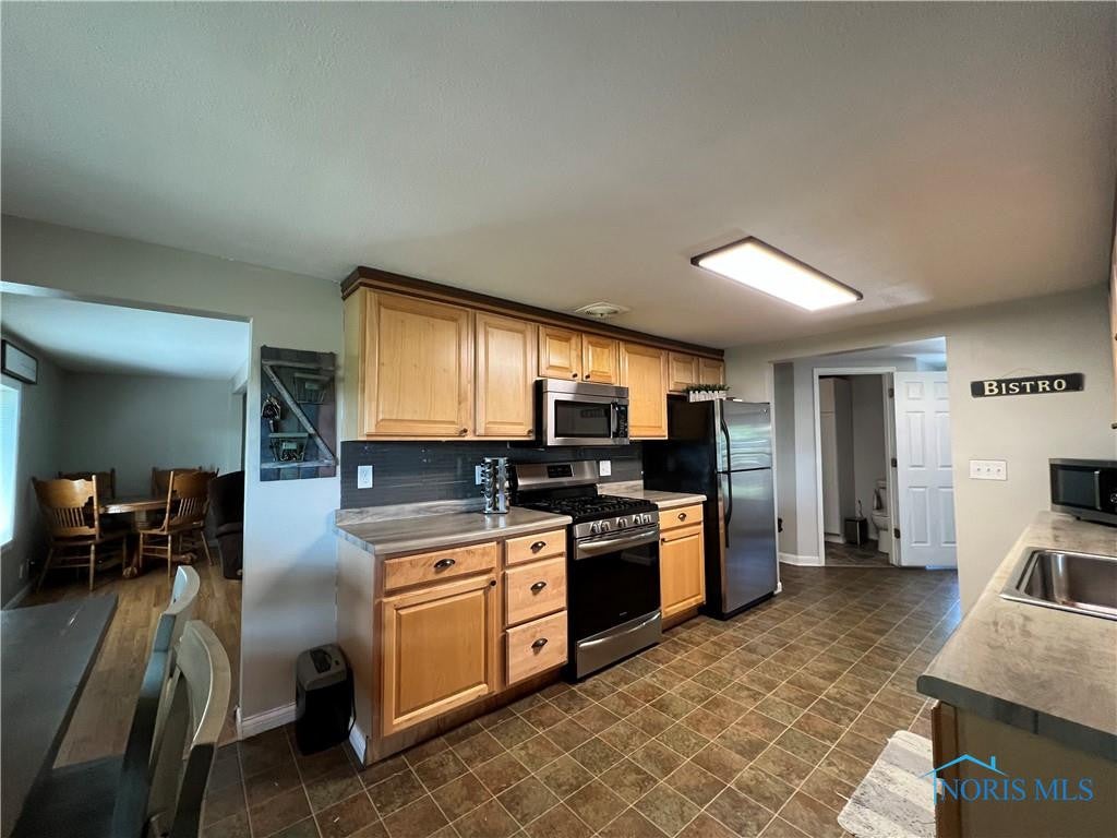 28355 Rohn Road Defiance, OH 43512 - Photo 16 of 24 Gallery Image 16