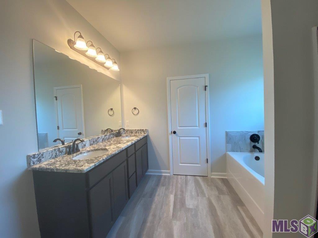 151 Shadow Pointe Road Thibodaux, LA 70301 - Photo 8 of 16 Gallery Image 8